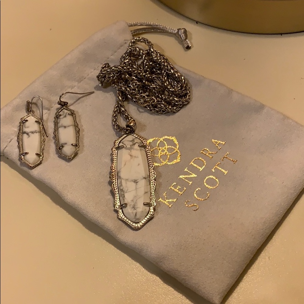Kendra Scott Marble Earring and Necklace set